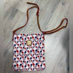 Americana Small Dani Dooney & Bourke like new!